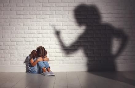 Protéger les enfants d’un pervers narcissique avec votre avocat